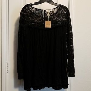 NWT Umgee plus blouse - black lace